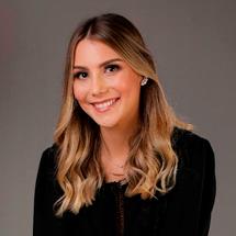 Dra. Fernanda Padula Xavier. 